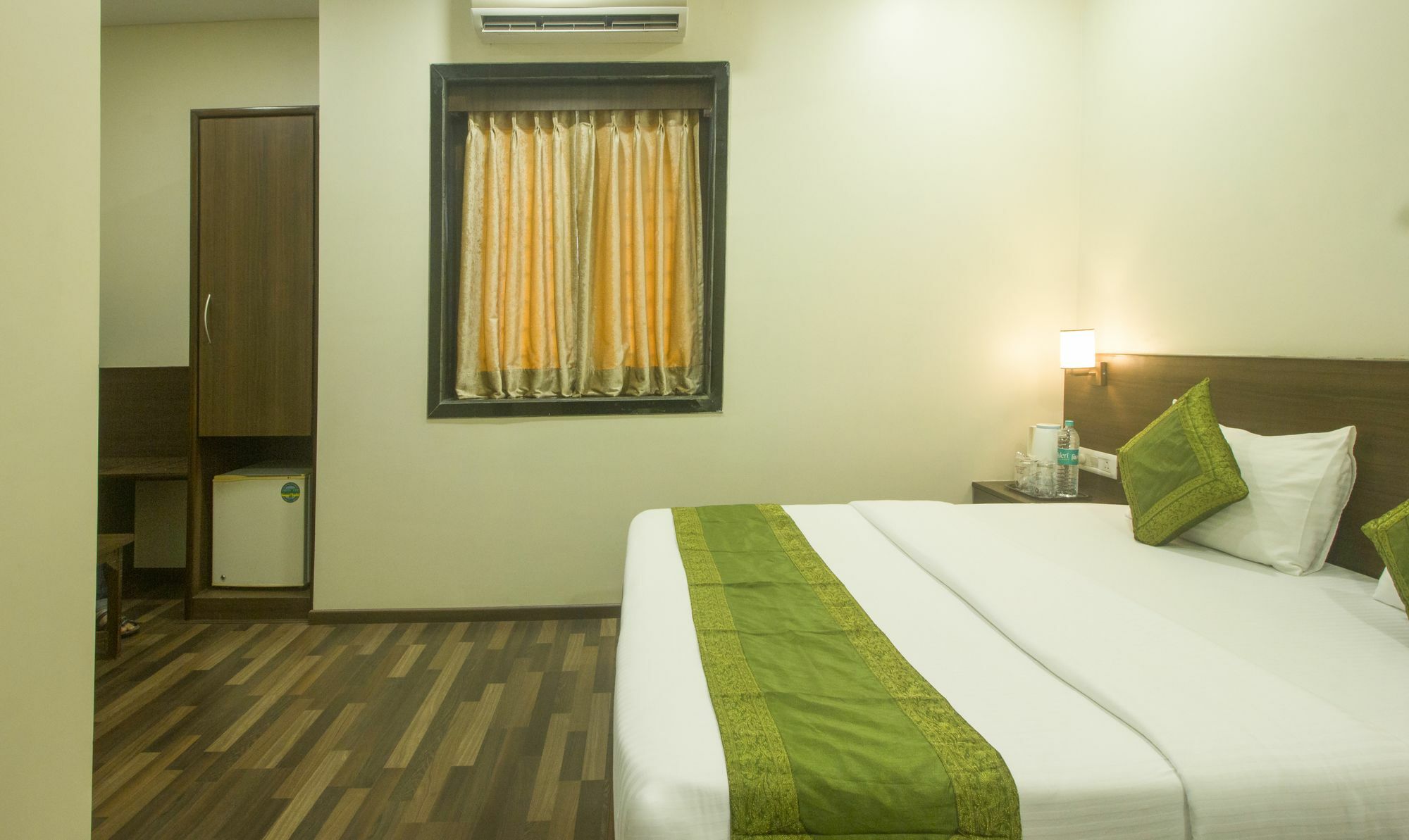 Treebo Trend Rosewood Hotell Mumbai Eksteriør bilde
